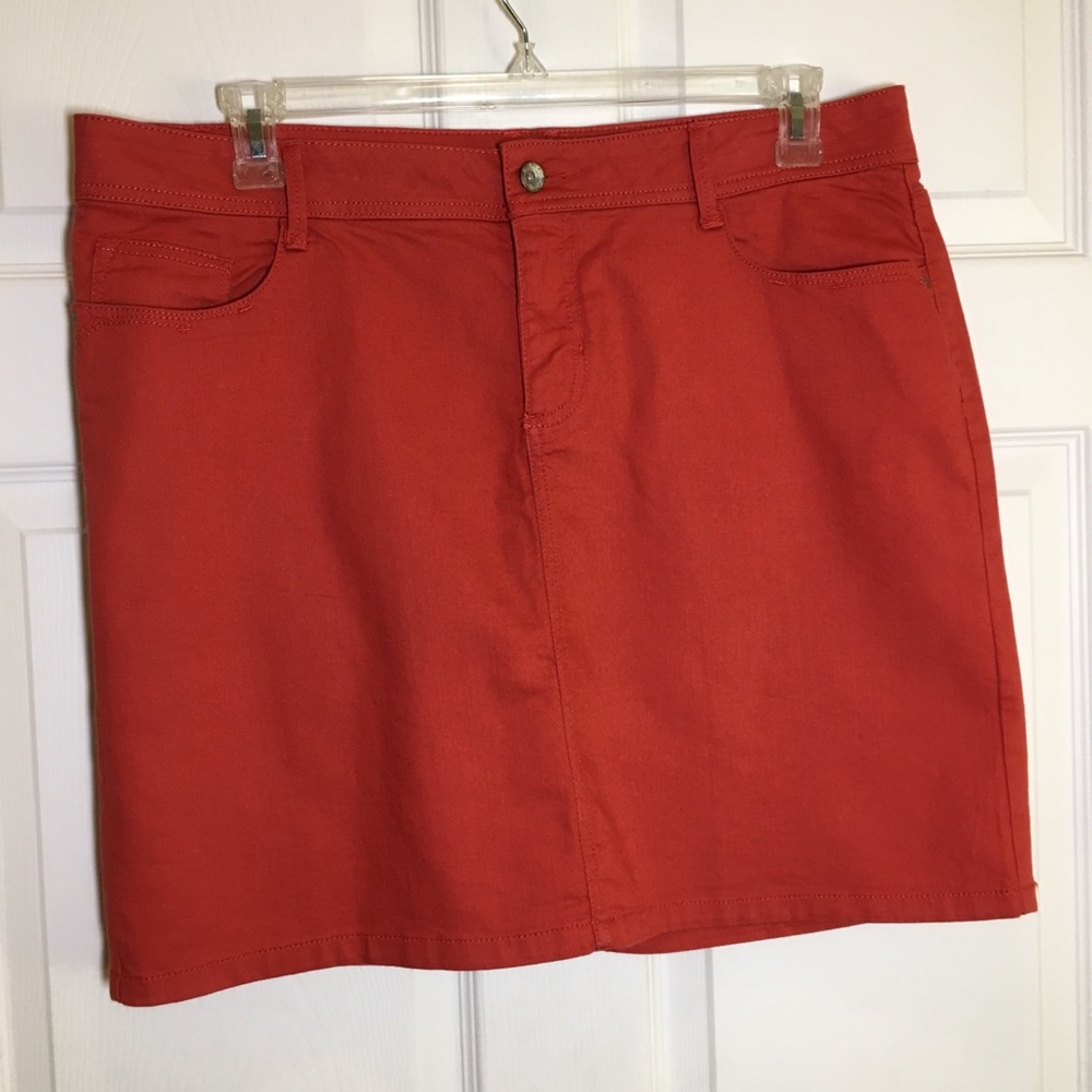 Sonoma Modern Fit Skirt